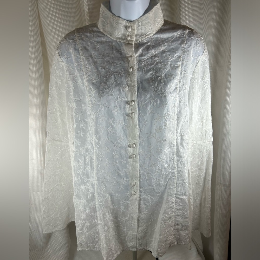 Talbots collection sheer long sleeve button up embroidered shirt women’s size 12